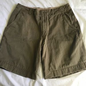 Banana Republic distressed edge men’s shorts